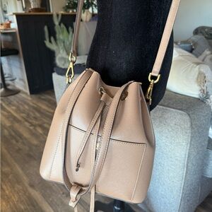 Michael Kors Beige Leather Bucket Bag